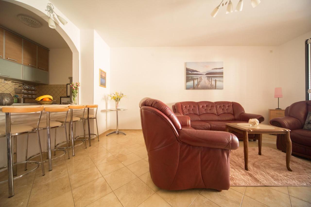 Zen Apartment Przno Sveti Stefan Exteriör bild