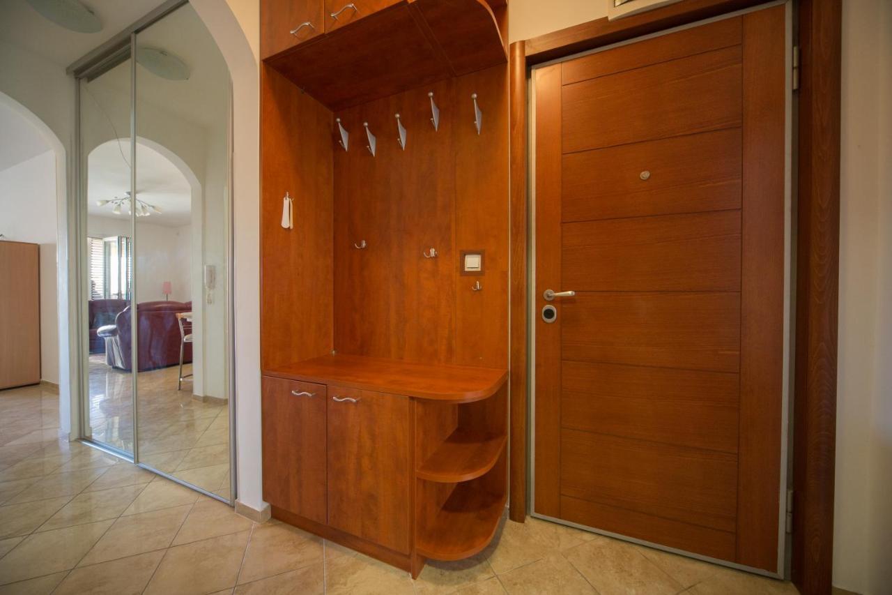 Zen Apartment Przno Sveti Stefan Exteriör bild