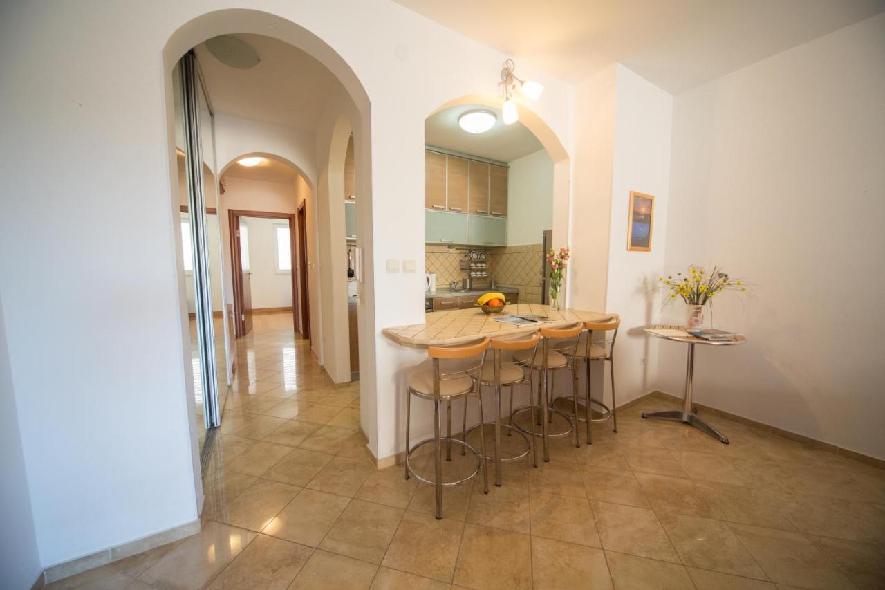 Zen Apartment Przno Sveti Stefan Exteriör bild